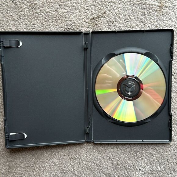 “The Long Kiss Goodnight” DVD! - Picture 4 of 5